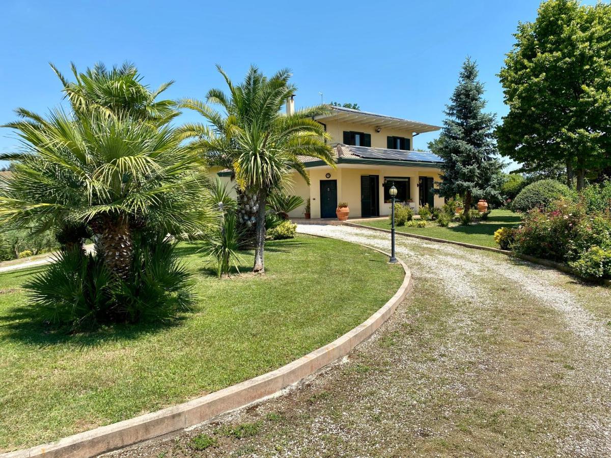 Bed and Breakfast Don Peppino à Montorio al Vomano Extérieur photo